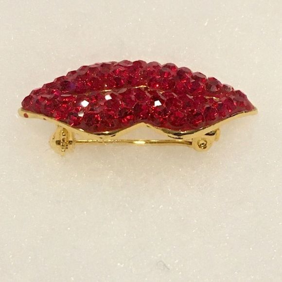 Vintage OTC Brand Red Rhinestone and Gold Lip Pin 1960’s - Picture 5 of 8